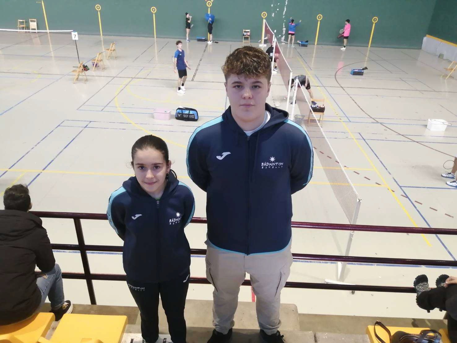 "Nueve medallas de oro para el Club Bádminton Estella"